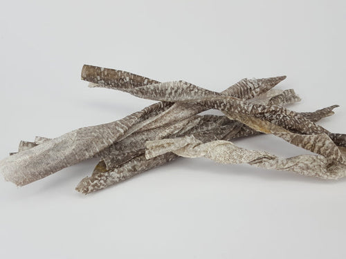 Icelandic Codfish Skin Twists Dog Treats (5 oz)